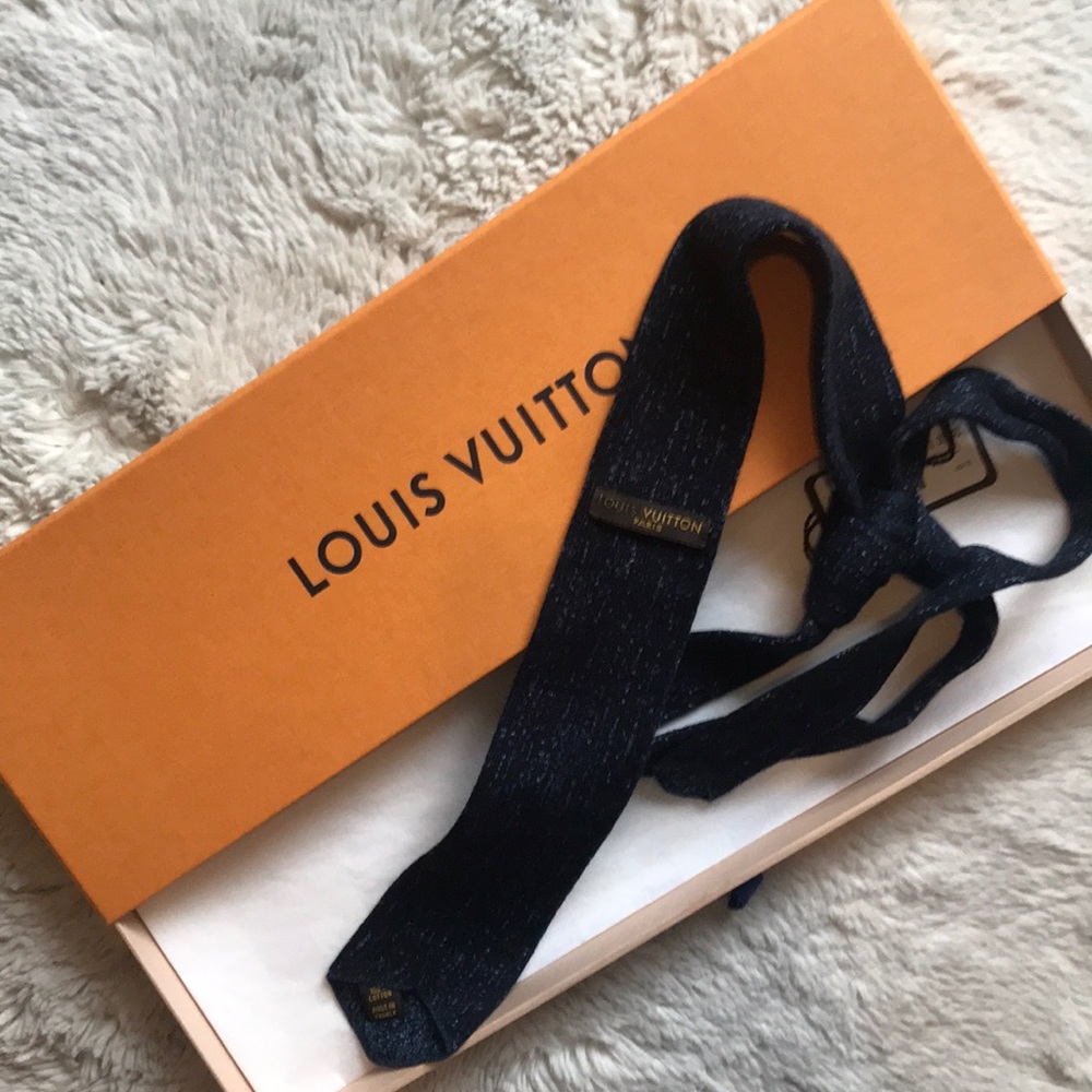 Authentic skinny LV men’s tie